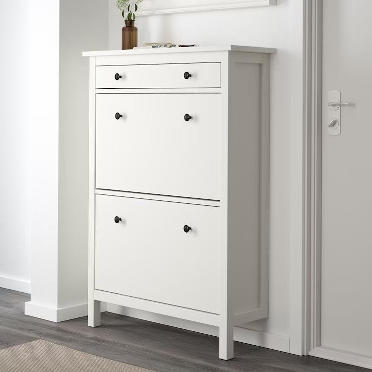 IKEA - イケア - HEMNES -ヘムネス- 靴収納用キャビネット 2コンパートメント ホワイト 89x30x127 cm (001.695.60) IKEA - イケア - HEMNES -ヘムネス- 靴収納用キャビネット 2コンパートメント ホワイト 89x30x127 cm (001.695.60)