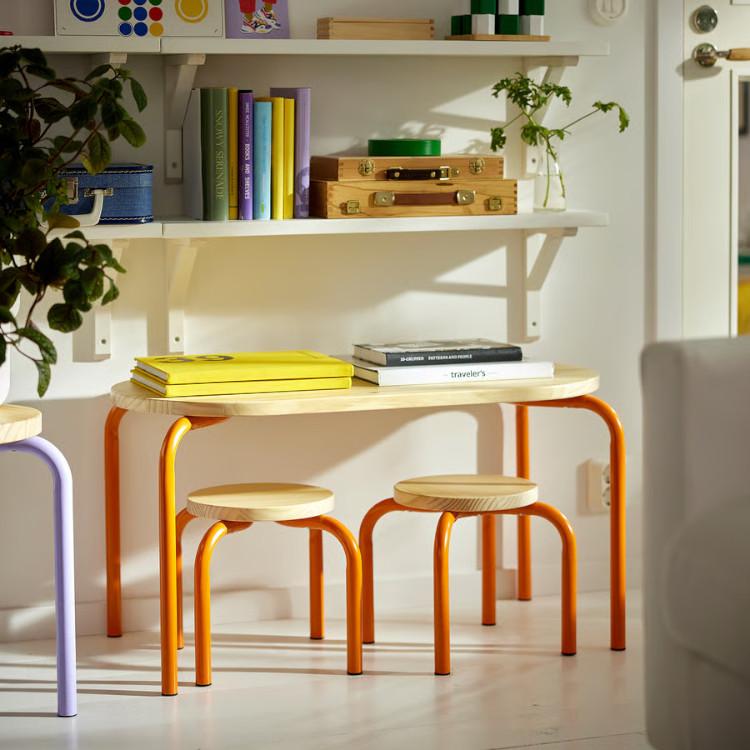 美品 木製テーブル ガラス天板 IKEA プレイテーブル イケア（IKEA） 【 IKEA - イケア -】GREJSIMOJS -グレイシモイス