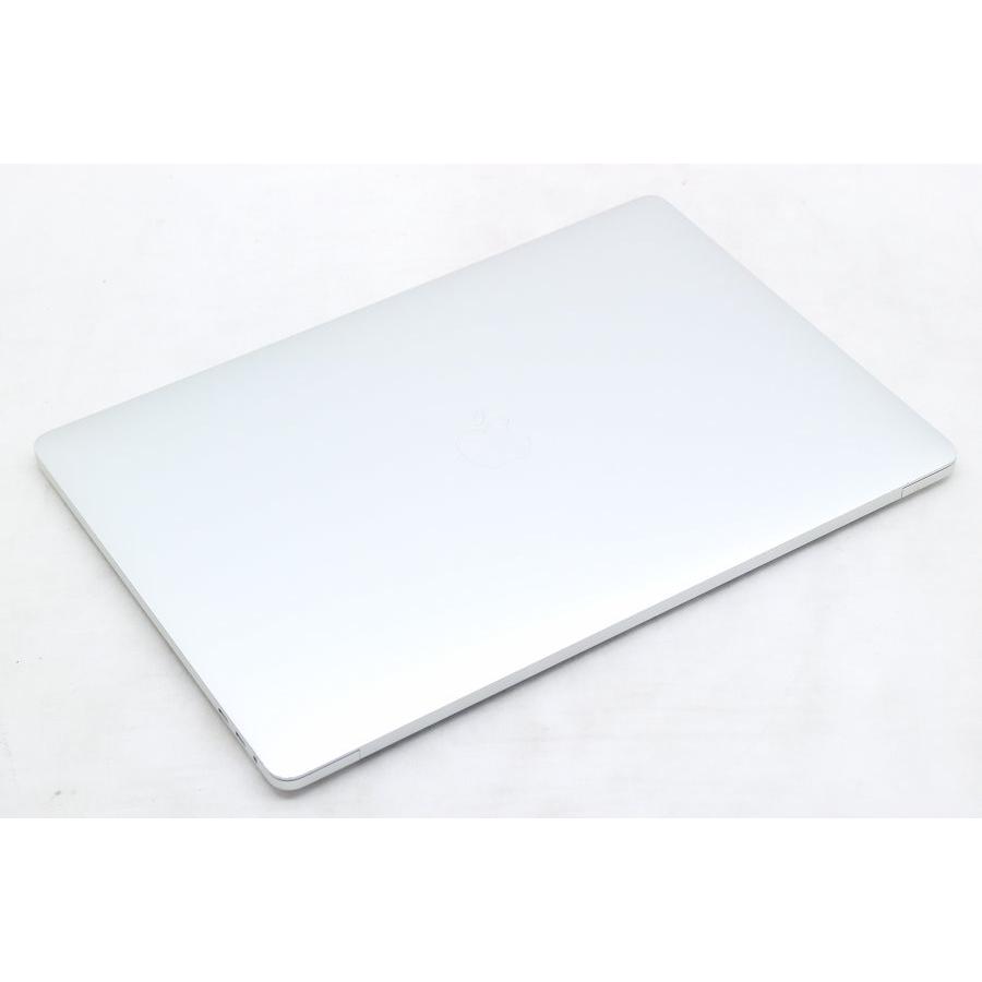 MacBook Pro 15" 2018 - Core I7 2.2GHz - 16Go RAM - 256Go SSD - Silver (Clavier QWERTY IT) - Reconditionné état Correct