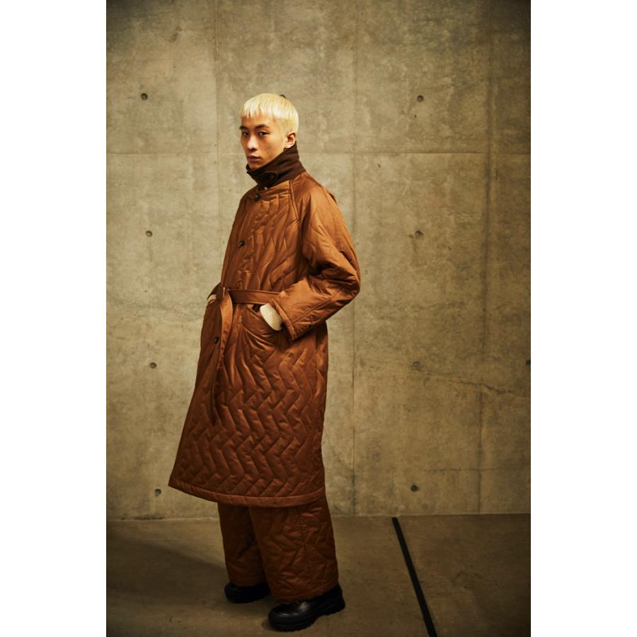 TAUPE（トープ） / ウェーブキルトオフセットステンコート (CAMEL