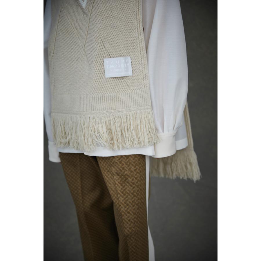 新品 TAUPE/HARF TILDEN NECK WARMER (BEIGE) 新品 TAUPE/HARF TILDEN NECK WARMER (BEIGE) Warm and Comfortable