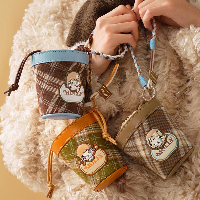 POP MART（ポップマート） 【POP MART公式】Molly Winter Fit Check