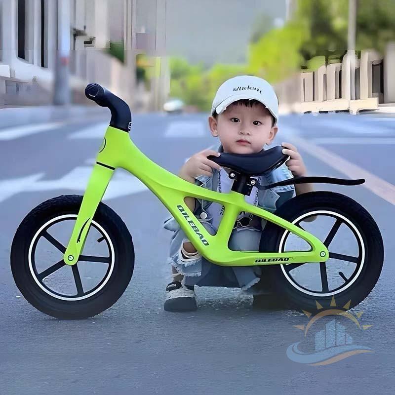 12インチ　キックバイク　バランスバイク　軽量　子ども用自転車 キッズバイク キックバイク バランスバイク 軽量 12インチ 2歳 6歳 ペダルなし