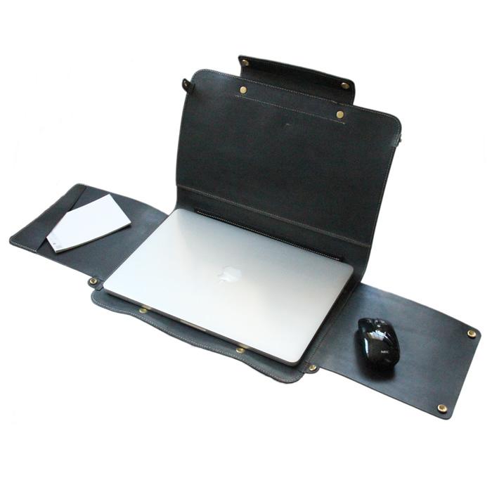 PORCO ROSSO（ポルコロッソ） 本革 PCバッグ ノートパソコン ケース