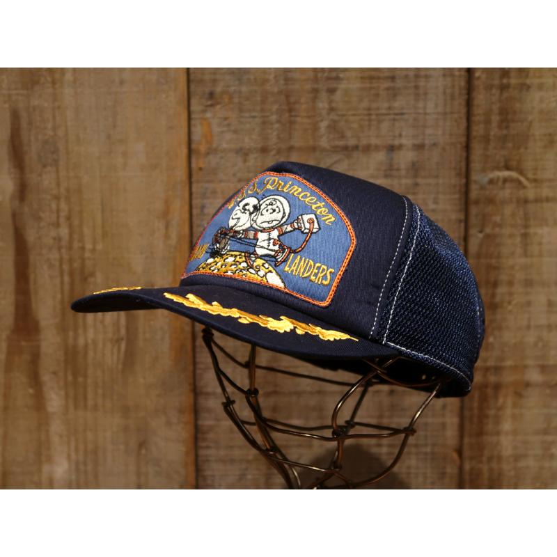 TOYS McCOY（トイズマッコイ） 【送料無料】 SNOOPY MESH CAP “MOON