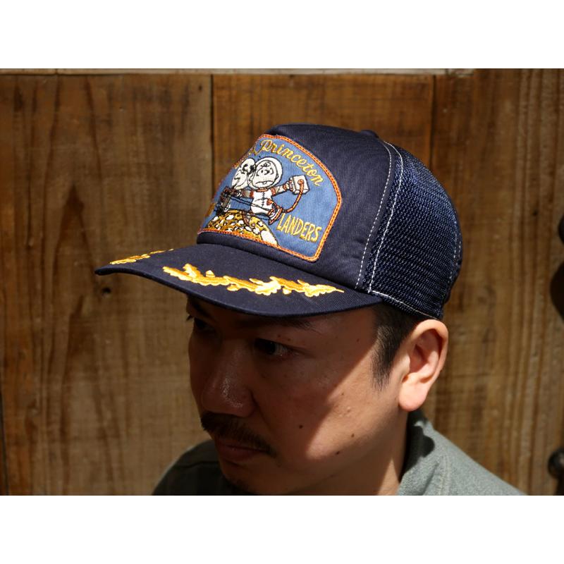 TOYS McCOY（トイズマッコイ） 【送料無料】 SNOOPY MESH CAP “MOON