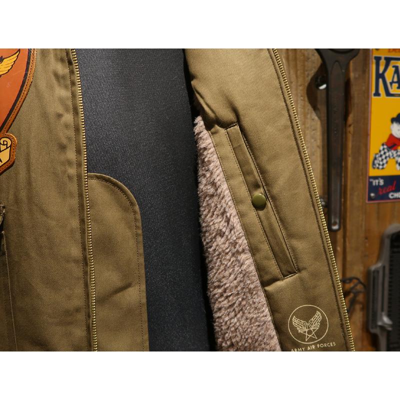 【送料無料】 TOYS McCOY（トイズマッコイ） “TYPE B-10 "Miss D-day"/ミスディーデイ” TMJ2528 メンズ アメカジ フライトジャケット カスタム 赤リブ 日本製の画像
