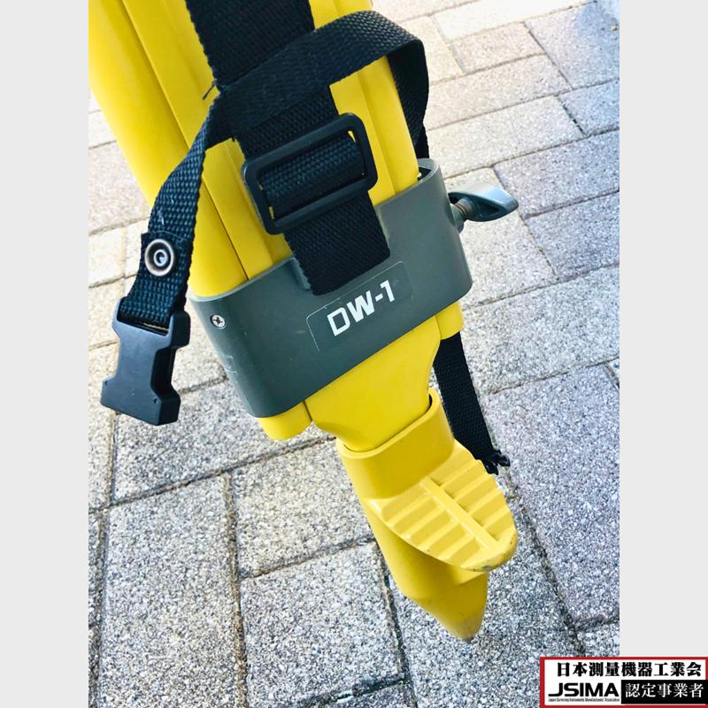 【中古】TOPUCON 三脚 中古】 トプコン TOPCON 精密木製三脚 (着脱式用） DW-1 【美品】 測量