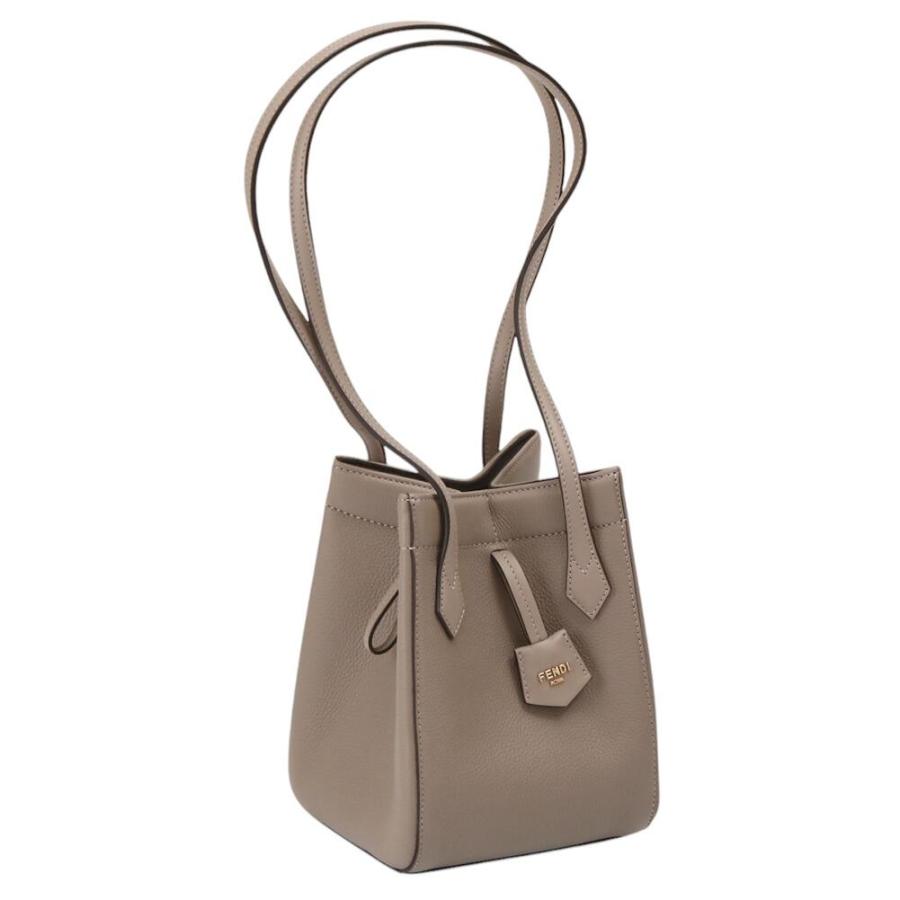 FENDI フェンディ／FENDI  