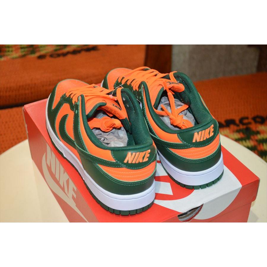 NIKE（ナイキ） オレンジ グリーン ダンク ロー DUNK LOW RETORO