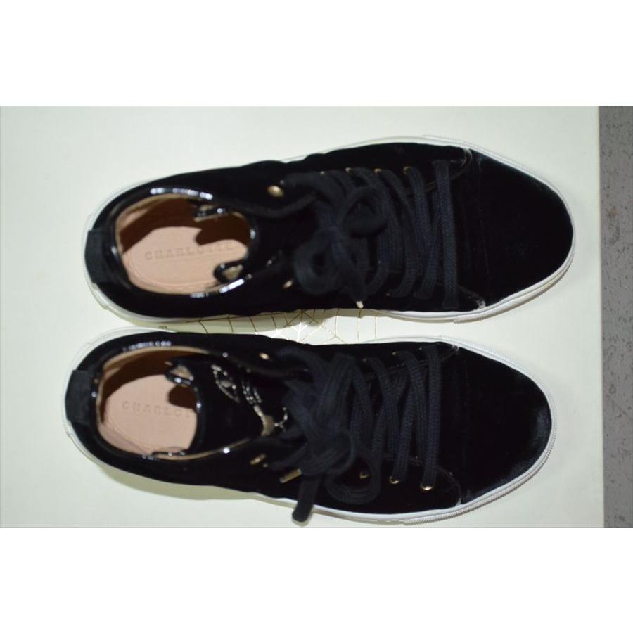 Charlotte Olympia（シャーロットオリンピア） ベルベット 猫