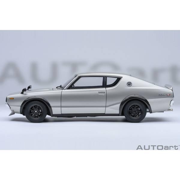 オートアート 1/18 ニッサン スカイライン 2000GT-R KPGC110