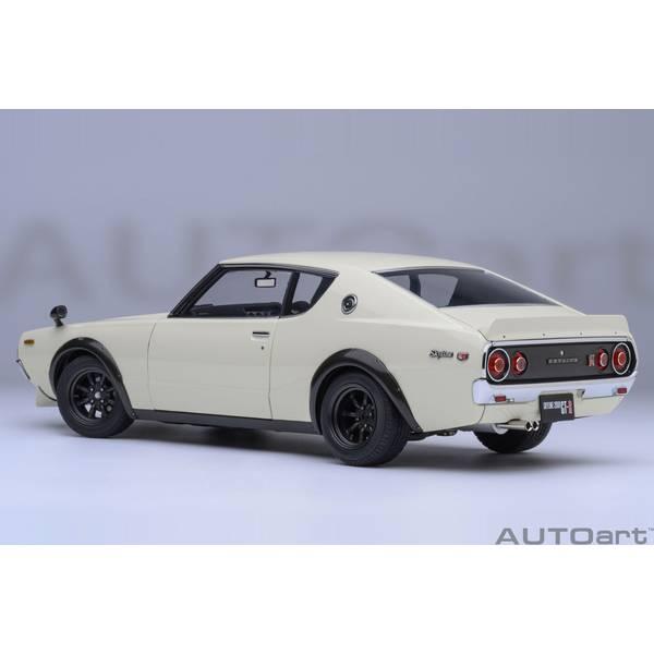 オートアート 1/18 ニッサン スカイライン 2000GT-R KPGC110