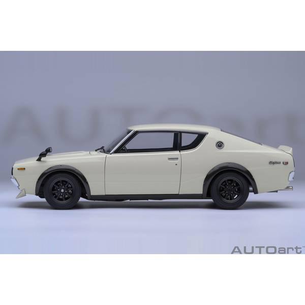 オートアート 1/18 ニッサン スカイライン 2000GT-R KPGC110