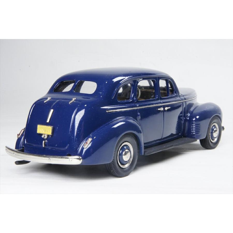 ブルックリン 1/43 ナッシュ アンバサダーエイト 4ドア ツーリングセダン 1939 ブランズウィックブルー 完成品ミニカー BRK187の画像