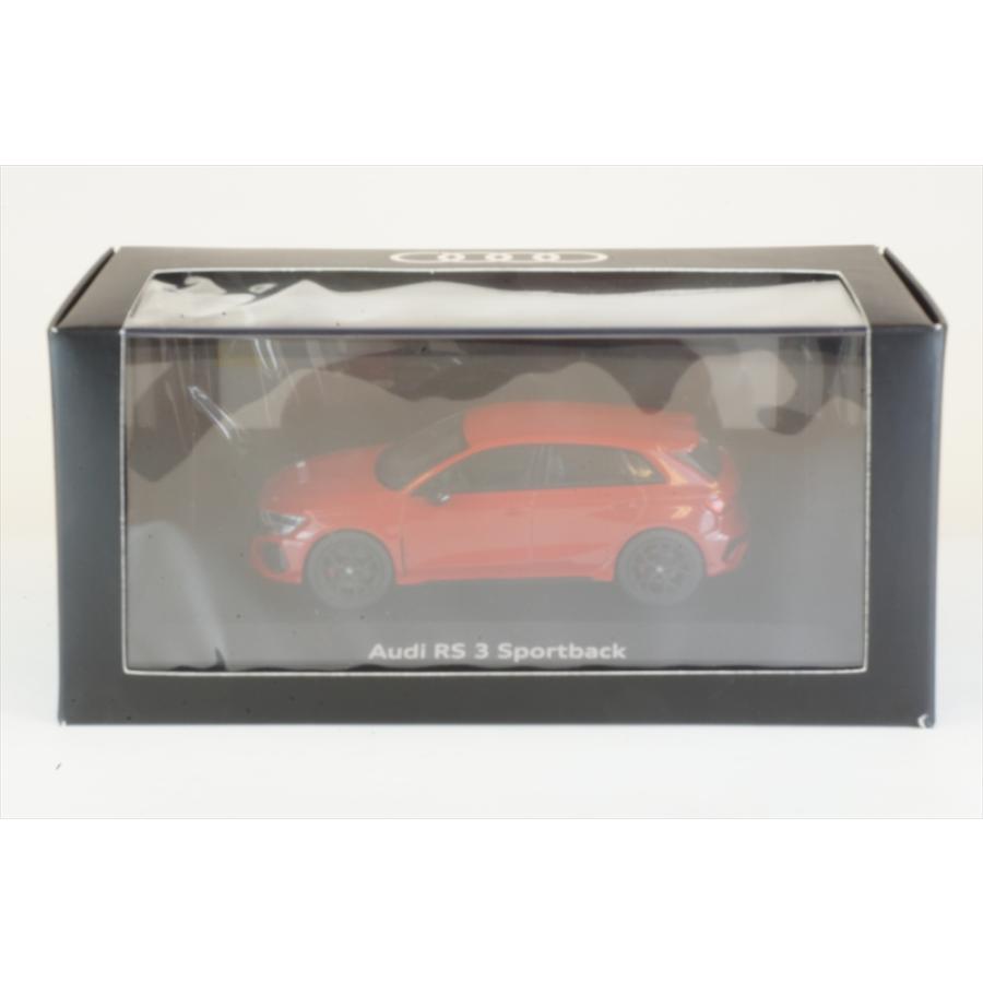 ディーラー別注 1/43 アウディ RS 3 スポーツバック 2021 タンゴレッド