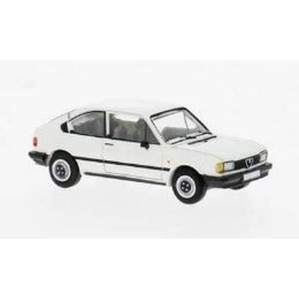 BREKINA 1/87 アルファロメオ アルファスッド 1980 ホワイト 完成品ミニカー PCX870709