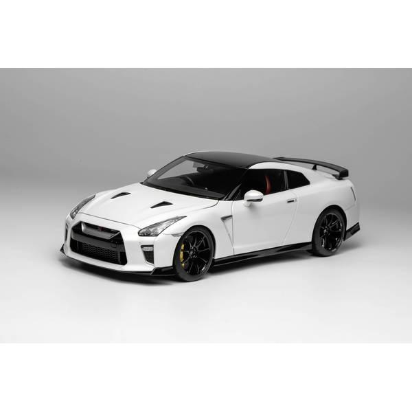 MOTORHELIX 1/18 ニッサン GT-R R35 Track Edition Engineered By