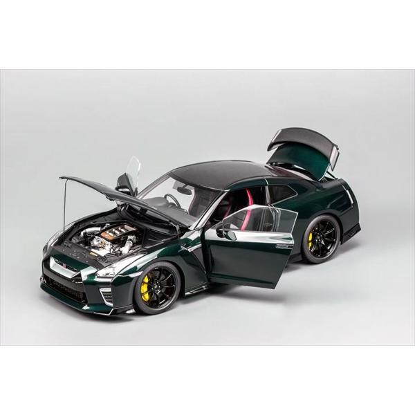 MOTORHELIX 1/18 Nissan GT-R (R35) Track Edition Engineered by