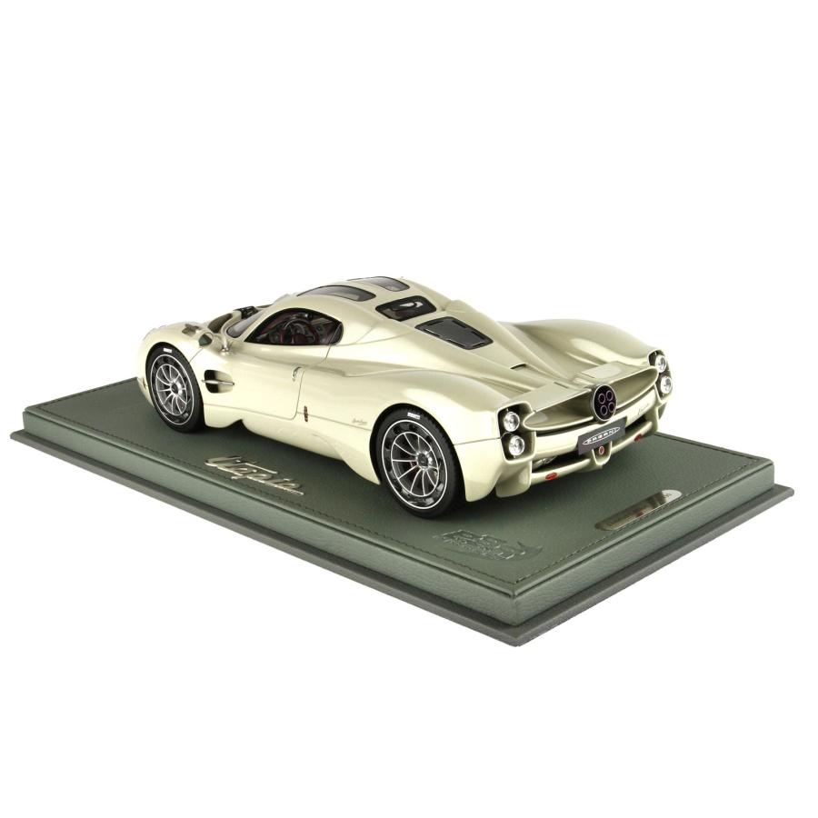 BBR 1/18 パガーニ ユートピア グレーリナシメント ケース付属 完成品