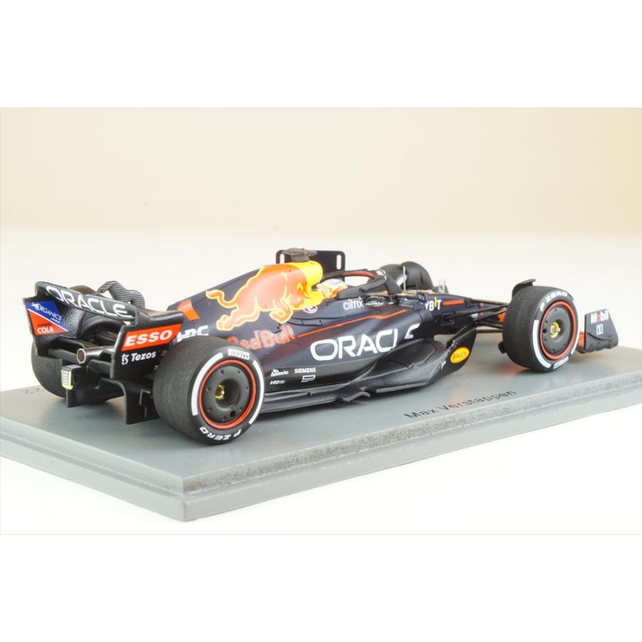 スパーク 1/43 オラクル・レッドブル・レーシング RB18 No.1 2022 F1 サウジアラビアGP 優勝 M.フェルスタッペン 完成品ミニカー S8524｜posthobbyminicarshop｜02