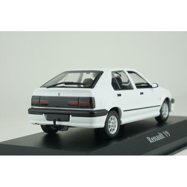 マキシチャンプス 1/43 ルノー 19 1995 ホワイト 完成品ミニカー 940113700｜posthobbyshop｜02