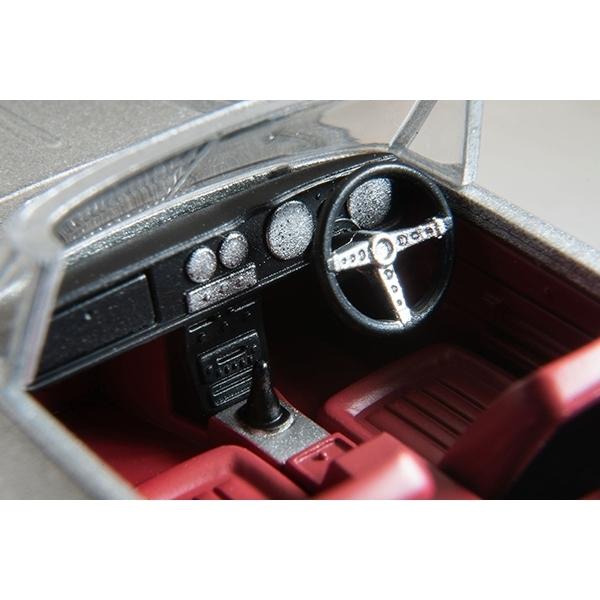 トミカ トミカリミテッド ヴィンテージ 1/64 ダットサン フェアレディ 2000