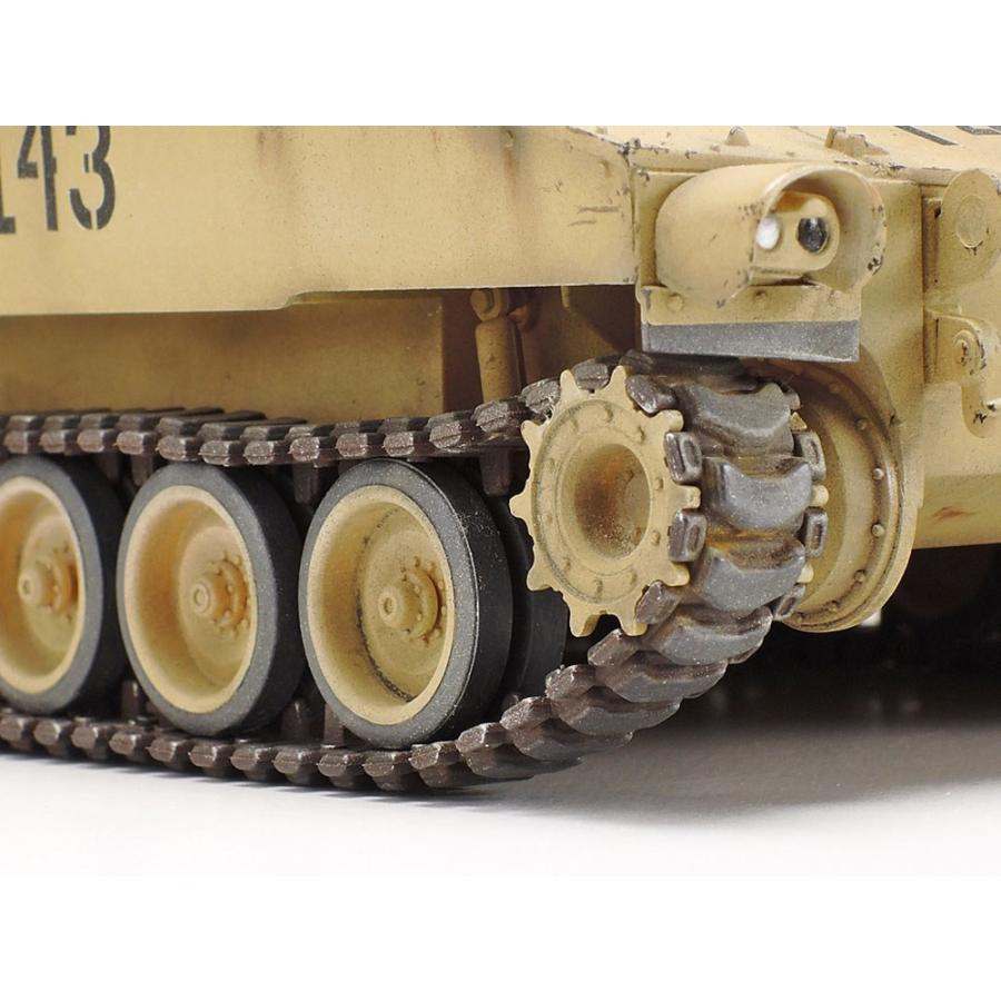 タミヤ 1/35 アメリカ自走砲 M109A6パラディン イラク戦争 スケール