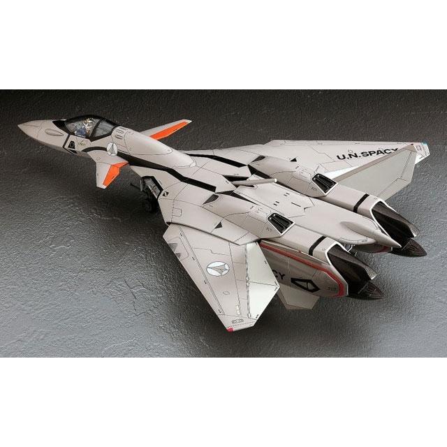 ハセガワ 1/72 VF-11B サンダーボルト 「マクロスプラス」より