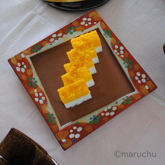 梅花角皿（大） 梅柄 かわいい お正月用 日本製 美濃焼 : ひろん家