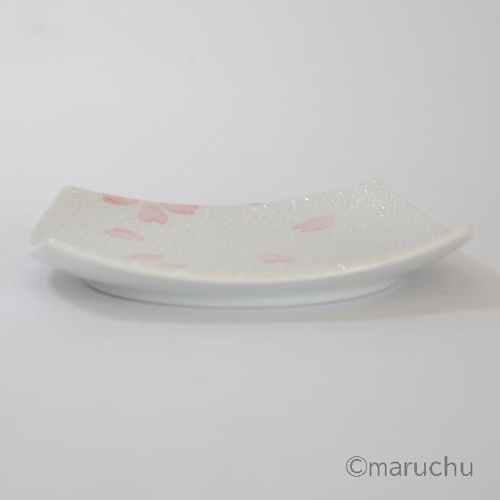 いろどり桜14cm皿 桜柄 角皿 和皿 取り皿 おしゃれ かわいい いろどり桜14cm皿 桜柄 角皿 和皿 取り皿 おしゃれ かわいい
