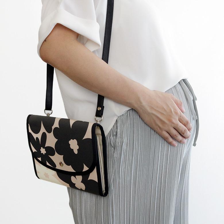 母子手帳ケース ジャバラ 2人分 双子用 おしゃれ 二人用 3人用 3人 S M L 北欧 フラワー 撥水生地 お薬手帳ケース カバー ブランド ポーチェ Pouche Po0074 母子手帳ケース製作所 ポーチェ 通販 Yahoo ショッピング