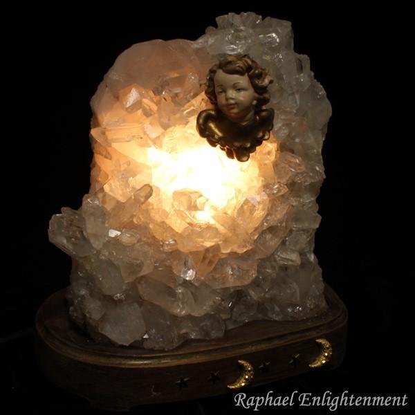注目ブランド 送料無料 原石  天然石 パワーストーン  ランプA 天使の水晶クラスター 幻想的な光に包まれる 極レア1点もの 占い、開運