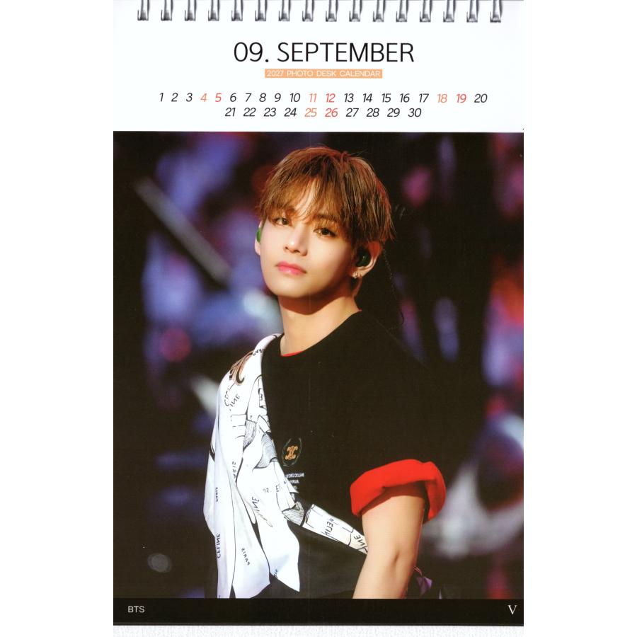 BTS V テテ グッズ 卓上 カレンダー (写真集) 2027~2028年(2年分) + ステッカーシール 12点set |  | 01