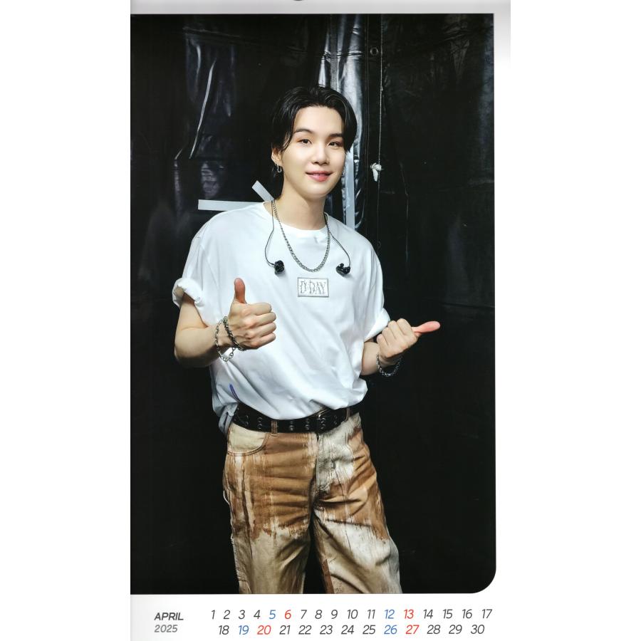 BTS SUGA シュガ グッズ 大判 壁掛け カレンダー 2025年 (令和7