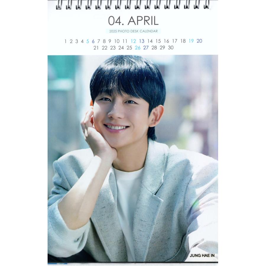 チョンヘイン グッズ 卓上 カレンダー  (写真集 カレンダー) 2025~2026年 (2年分) ステッカーシール [12点セット] |  | 02