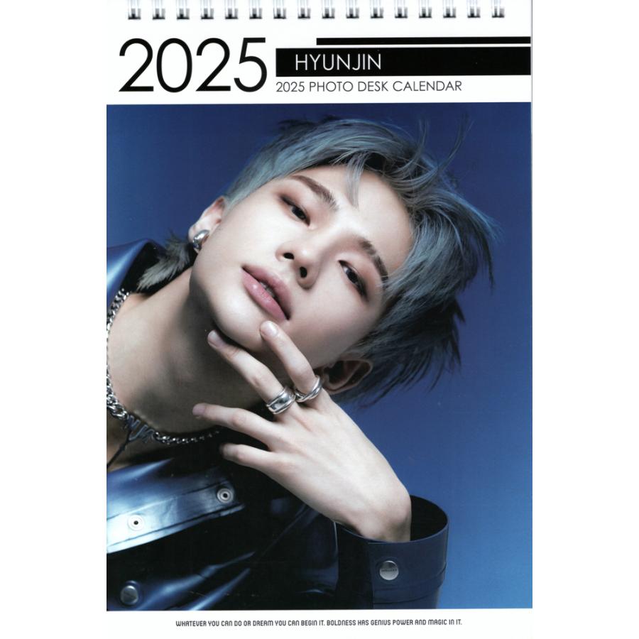 ヒョンジン STRAY KIDS ストレイキッズ スキズ グッズ 卓上 カレンダー (写真集 カレンダー) 20242025年 (2年分
