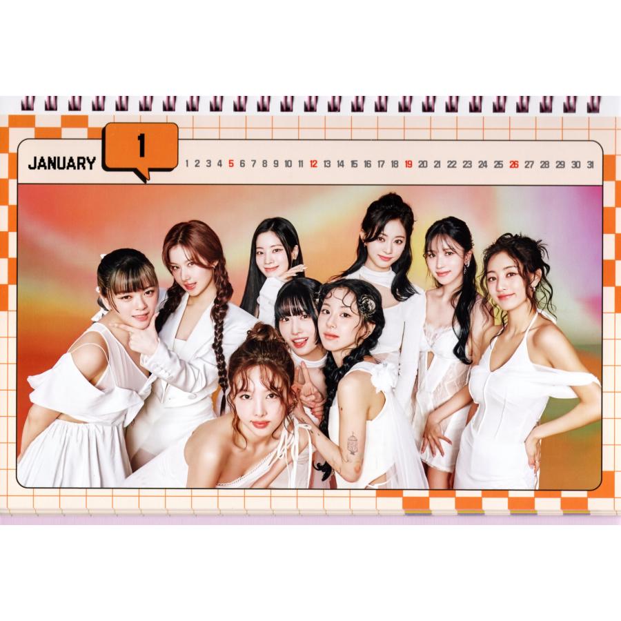 TWICE グッズ 卓上 カレンダー ( 写真集 ピンク 卓上カレンダー ) 20252026年 (2年分) + ステッカーシールセット