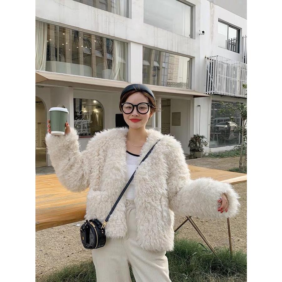 アウトレット送料無料 レディース ファッション 秋 冬 アウター フェイクファー ショート丈 上品 きれいめ 通勤 デート 大人 シンプル トレンド おしゃれ ブランドおしゃれ Joilycoffee Vn