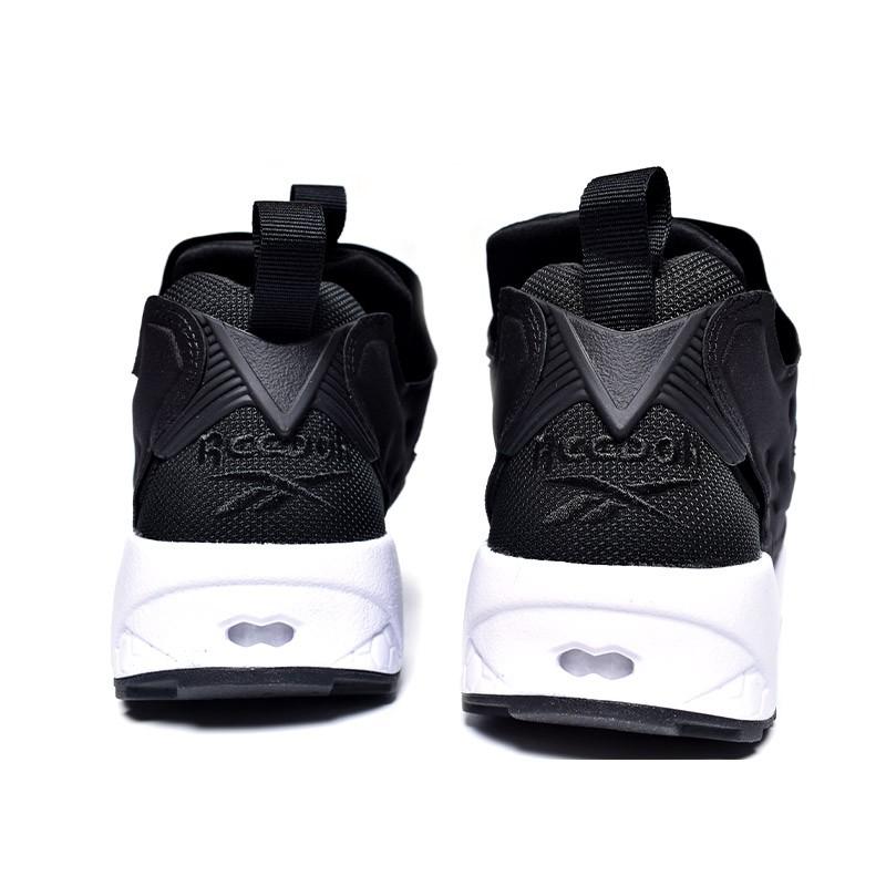 Reebok REEBOK INSTA PUMP FURY OG BLACK × WHITE リーボック