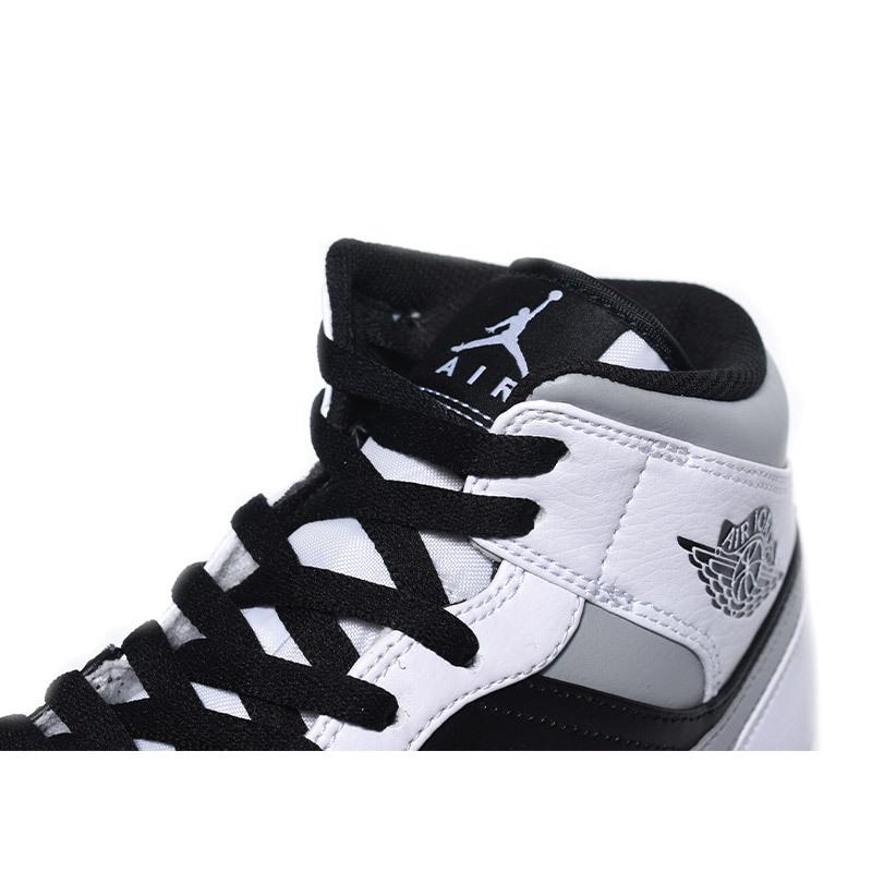 NIKE AIR JORDAN 1 MID 