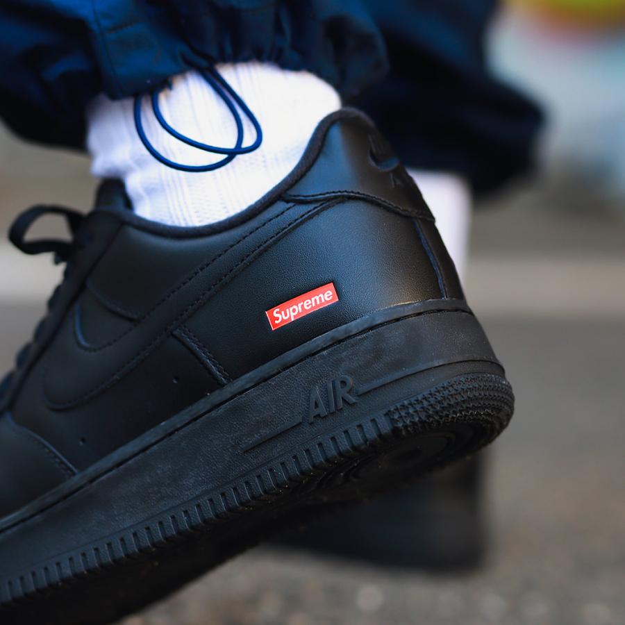 NIKE AIR FORCE 1 LOW / SUPREME BLACK × RED ナイキ エア NIKE AIR FORCE 1 LOW / SUPREME BLACK × RED ナイキ エア