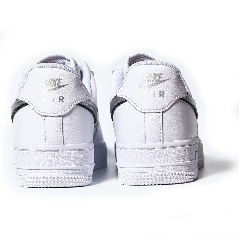 NIKE WMNS AIR FORCE 1 '07 ESS 