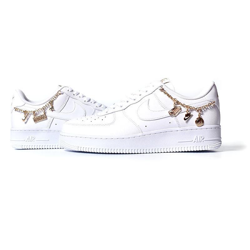 NIKE WMNS AIR FORCE 1 '07 LX "WHITE PENDANTS" ナイキ ウィメンズ エアフォース スニーカー ( 白 ホワイト 金 ゴールド DD1525-100 )｜precious-place｜10