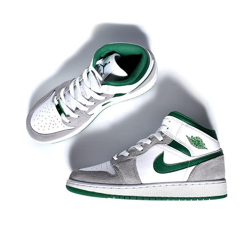 NIKE AIR JORDAN 1 MID SE GS NIKE AIR JORDAN 1 MID SE GS