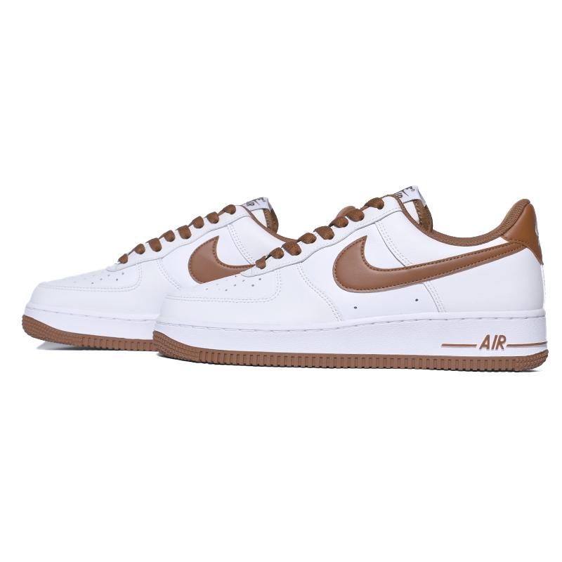 NIKE AIR FORCE 1 '07 