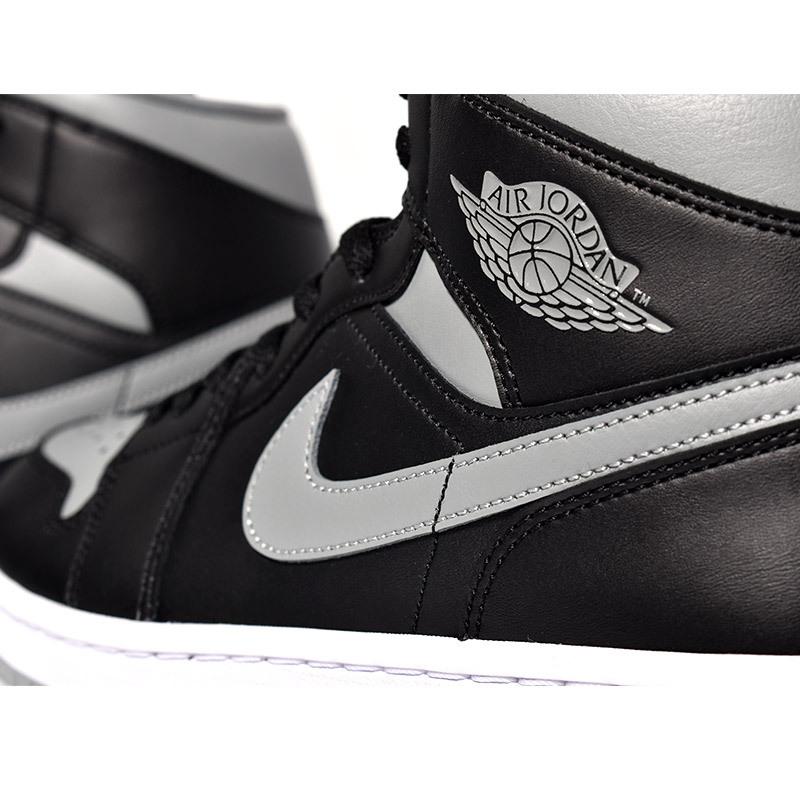 NIKE WMNS AIR JORDAN 1 MID 