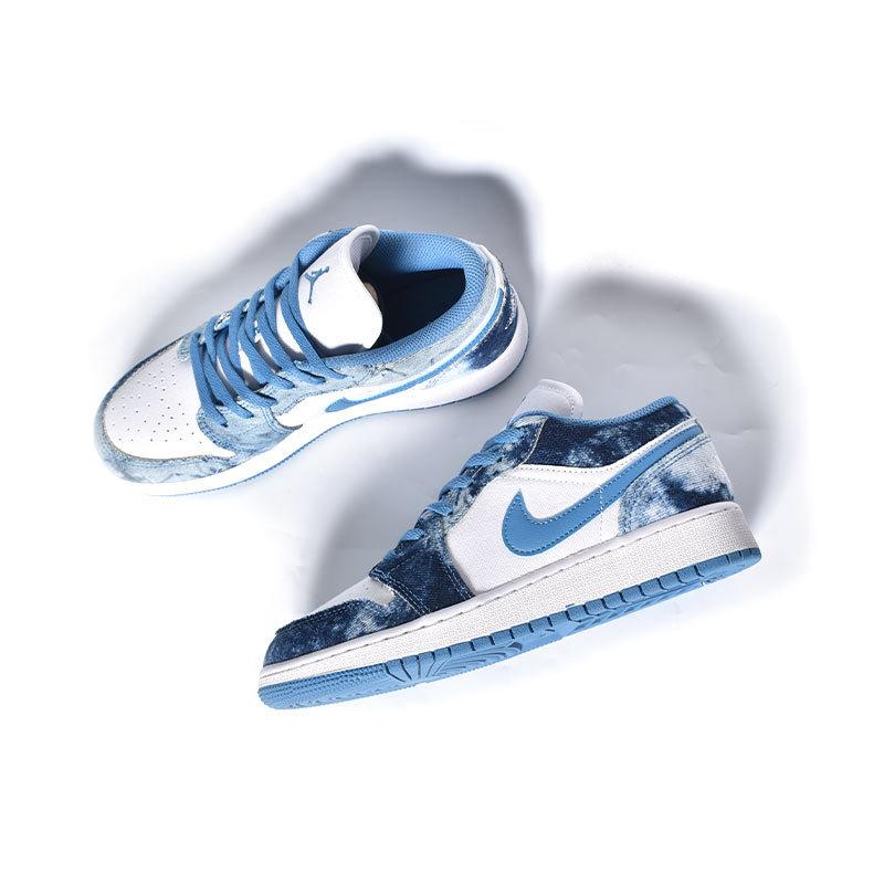NIKE AIR JORDAN 1 LOW GS NIKE AIR JORDAN 1 LOW GS