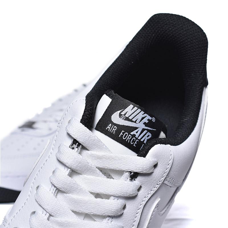 日本未発売 NIKE AIR FORCE 1 '07 