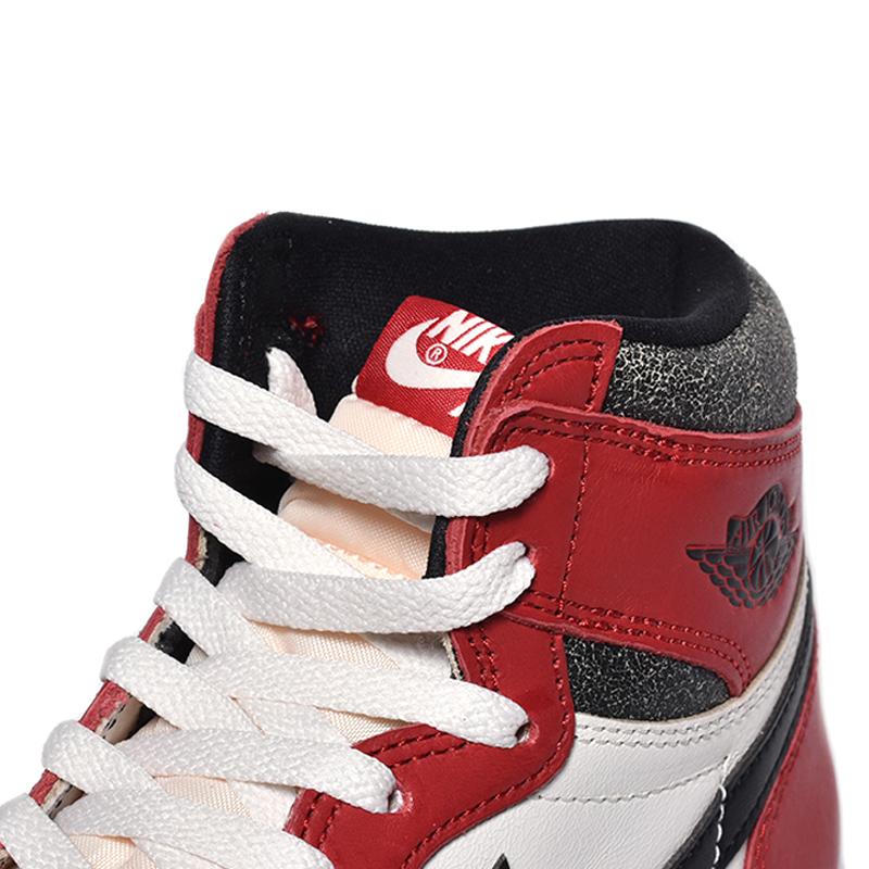 NIKE AIR JORDAN 1 RETRO HI OG NIKE AIR JORDAN 1 RETRO HI OG